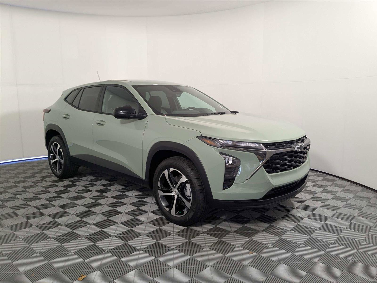 Used 2024 Chevrolet Trax RS w/ Driver Confidence Package image 4