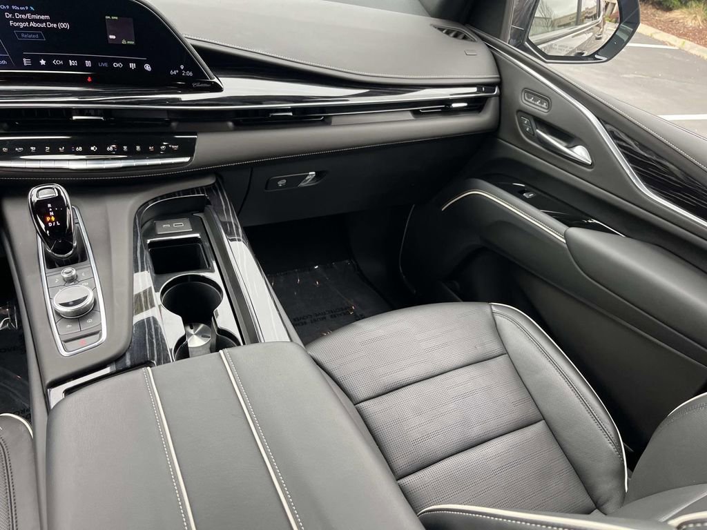 Certified 2023 Cadillac Escalade Sport w/ Touring Package image 15