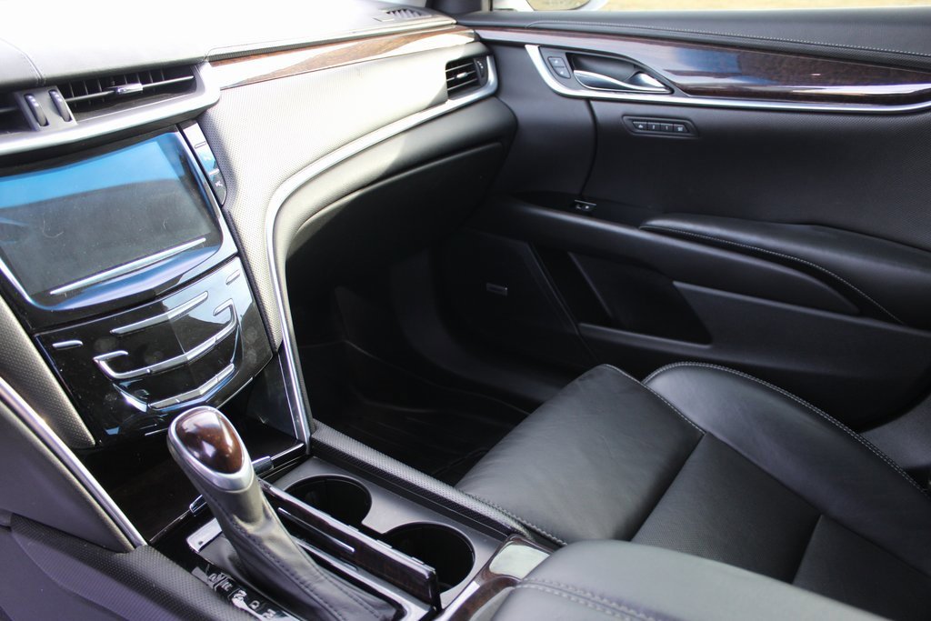 Used 2016 Cadillac XTS Luxury image 15