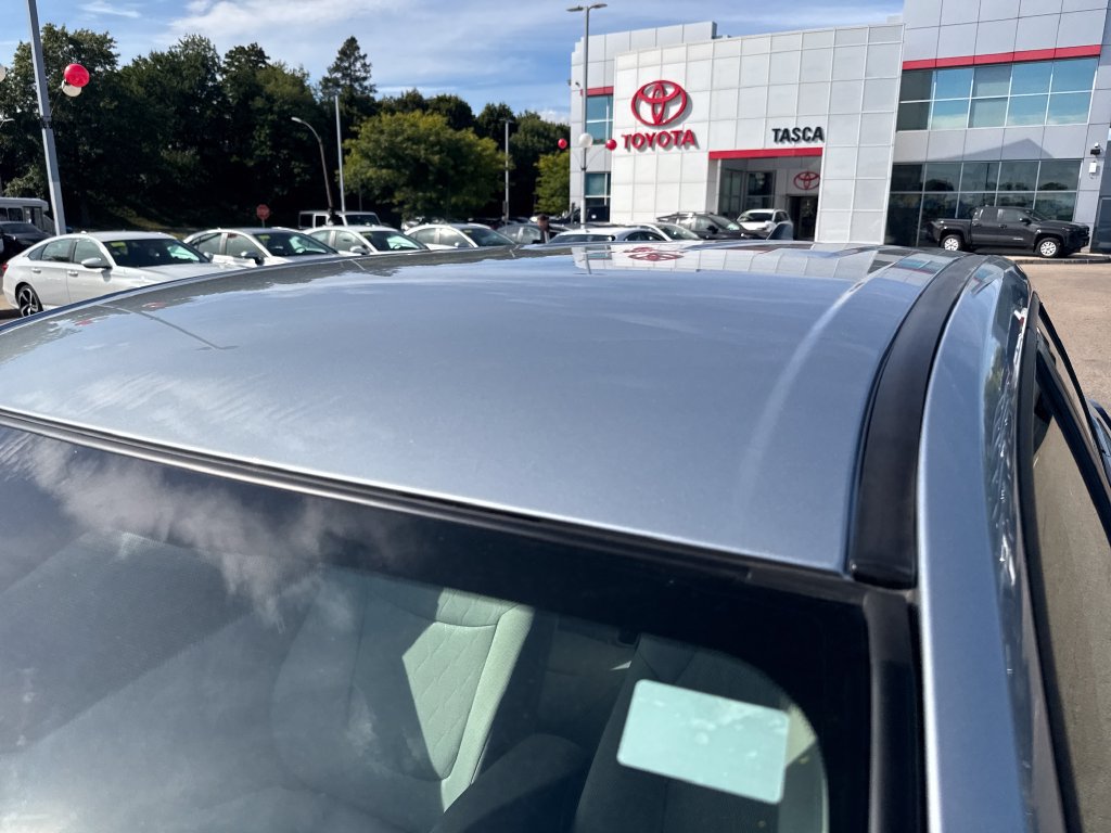 Used 2025 Toyota Corolla Cross L AWD/4WD image 45