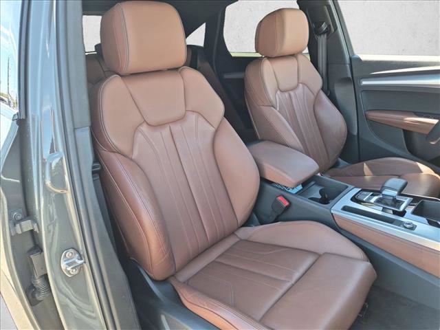 Used 2024 Audi Q5 2.0T Premium Plus w/ Premium Plus Package AWD/4WD image 22