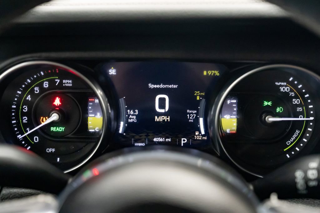 Used 2023 Jeep Wrangler Unlimited Sahara image 17