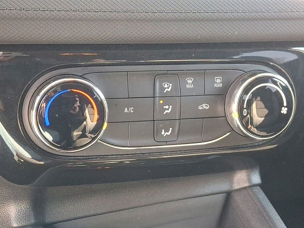 Used 2024 Chevrolet TrailBlazer LT w/ Driver Confidence Package image 15