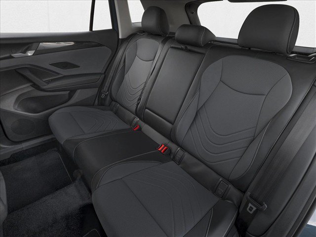 New 2027 Volkswagen Tiguan SE FWD image 9
