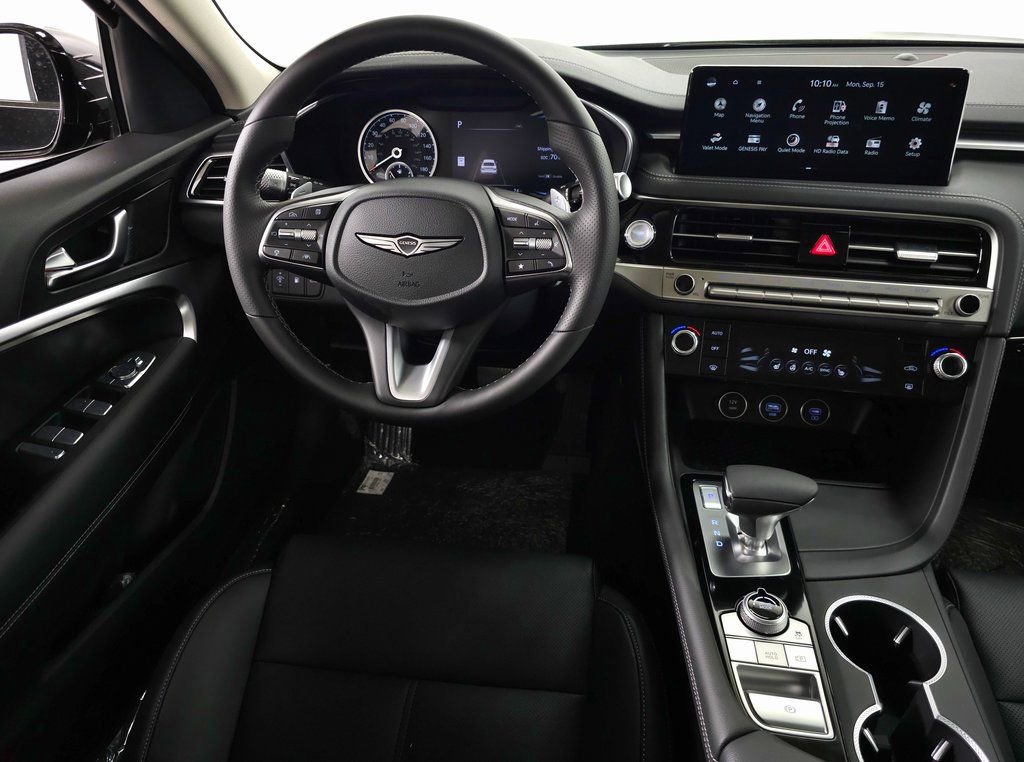Used 2026 Genesis G70 2.5T image 13