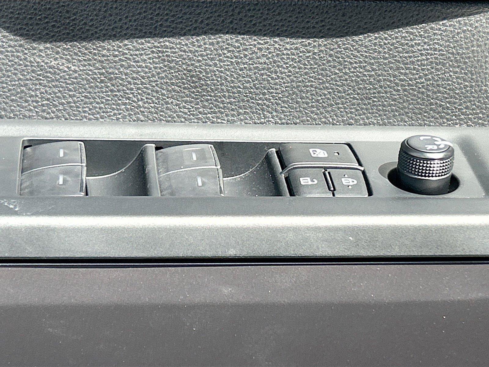 Used 2025 Toyota Tundra SR5 AWD/4WD image 22