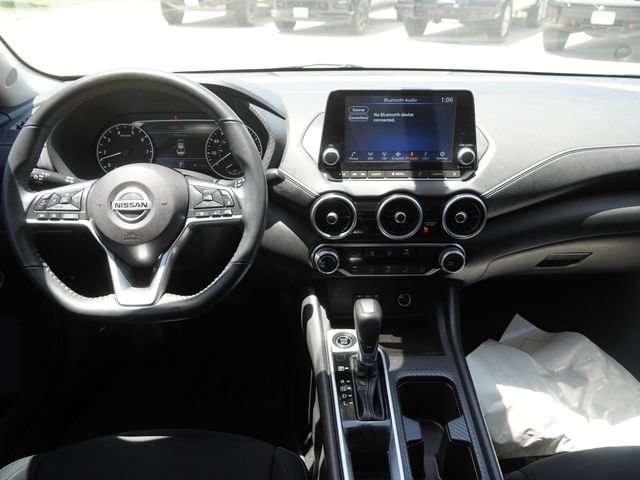 Used 2022 Nissan Sentra SV w/ Trunk Package FWD image 15
