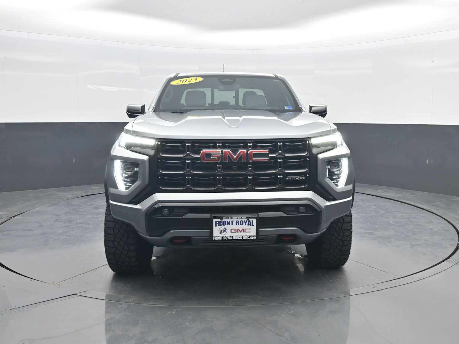 Used 2023 GMC Canyon AT4X AWD/4WD image 3