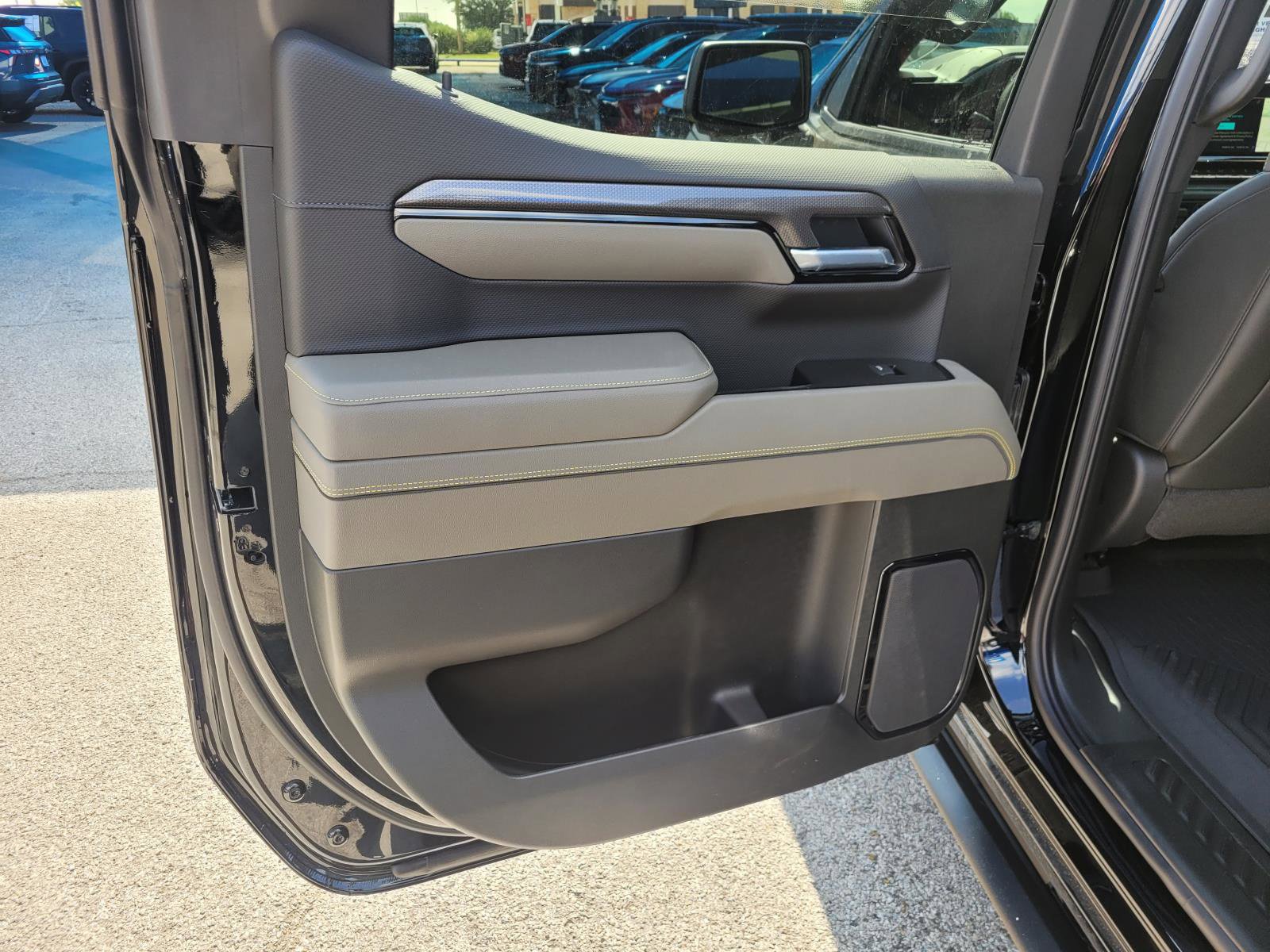 New 2026 Chevrolet Silverado 1500 ZR2 w/ ZR2 Bison Edition AWD/4WD image 9