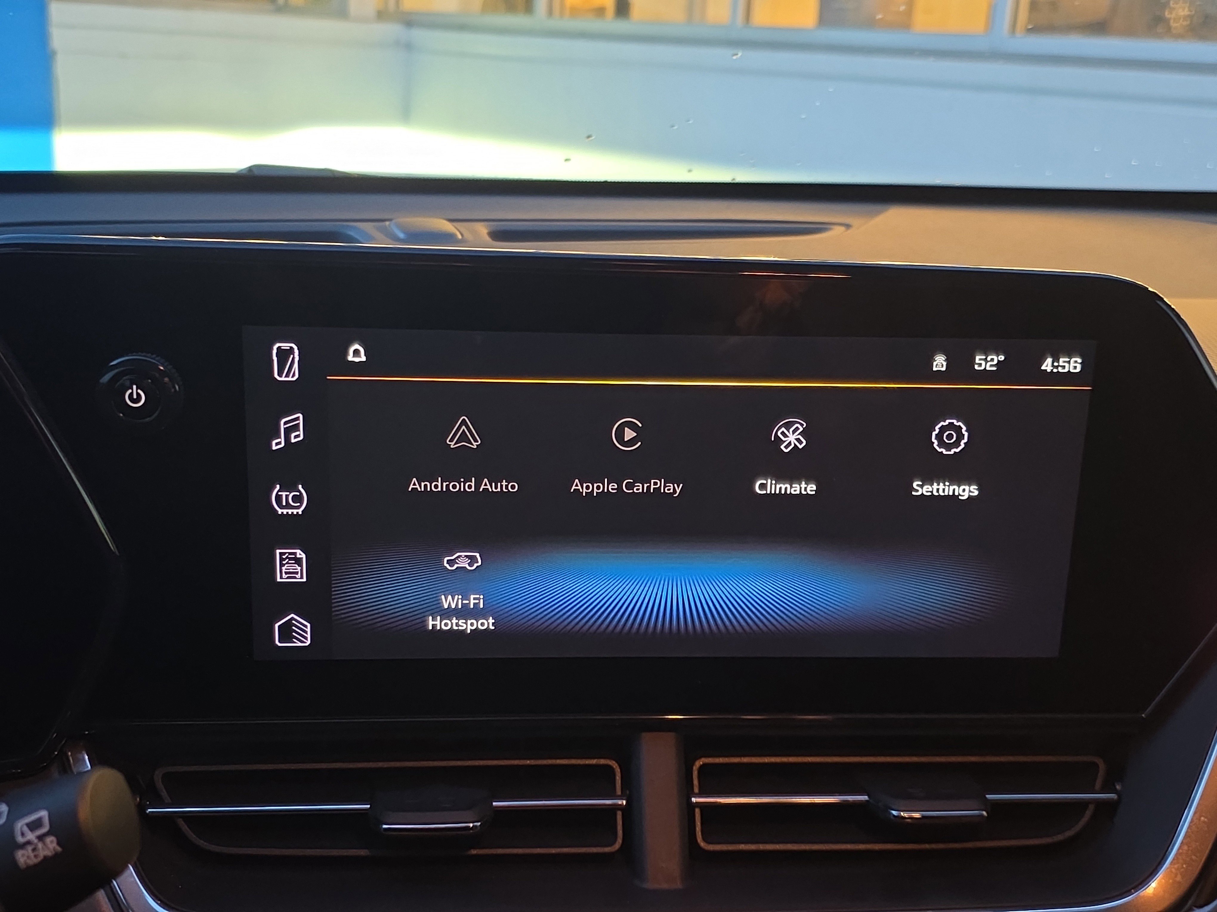 Used 2024 Chevrolet Trax ACTIV w/ Driver Confidence Package image 27