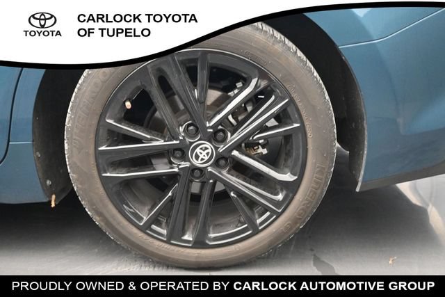 Used 2025 Toyota Camry SE w/ Convenience Package FWD image 16