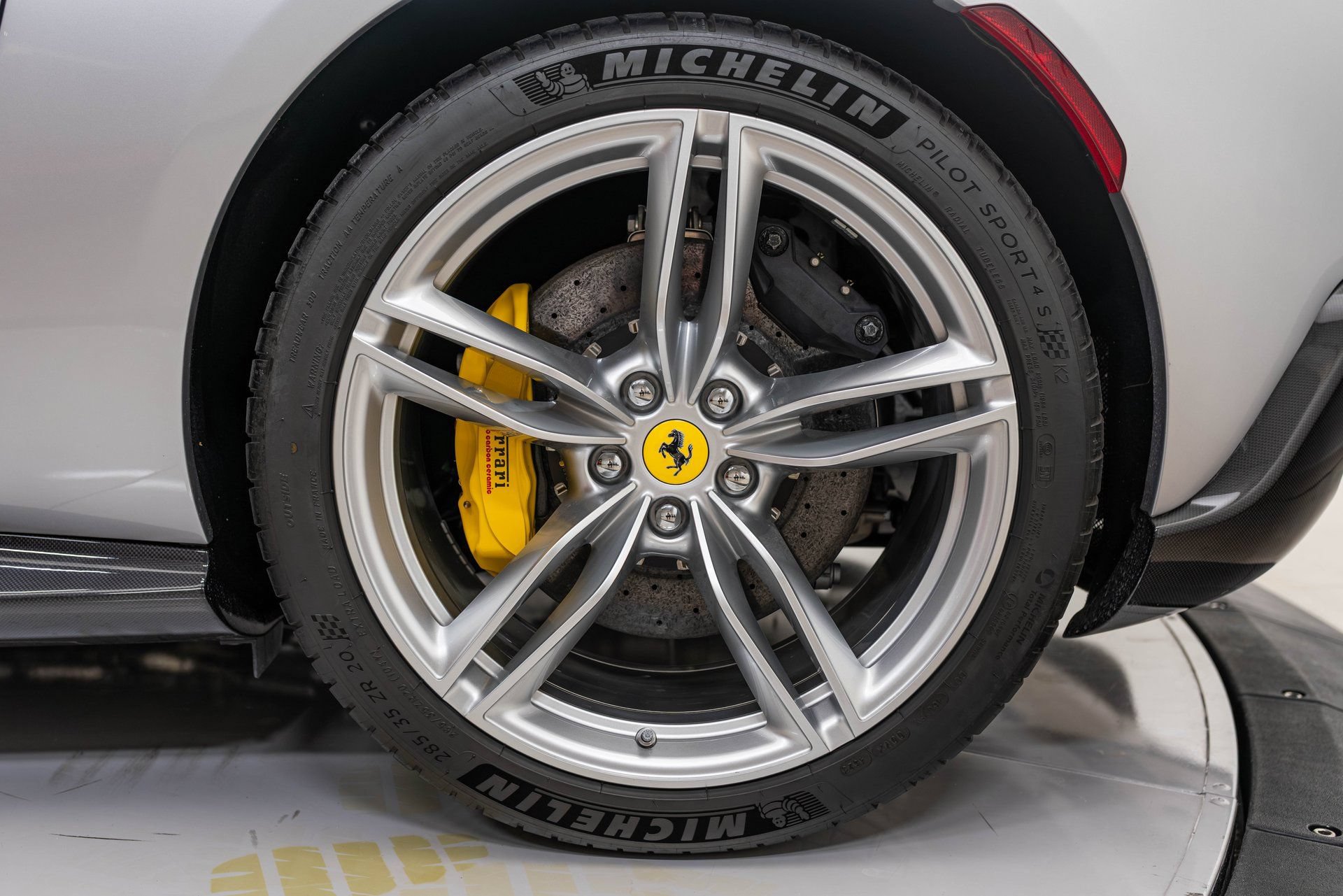 Certified 2024 Ferrari Roma Spider RWD image 14