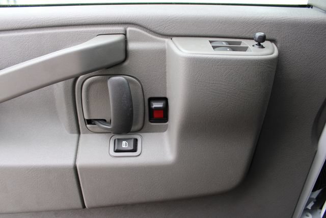 New 2026 GMC Savana 2500 w/ Driver Convenience Package RWD image 9