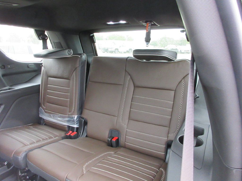 New 2027 GMC Yukon Denali Ultimate AWD/4WD image 11