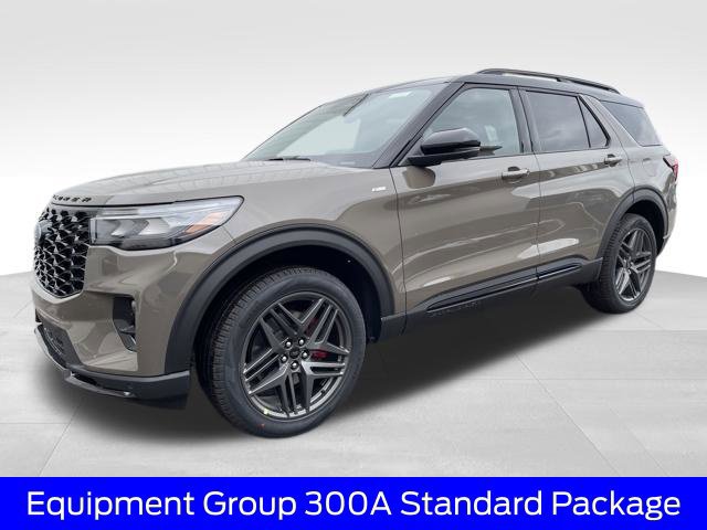New 2026 Ford Explorer ST-Line w/ ST-Line Street Pack AWD/4WD image 2