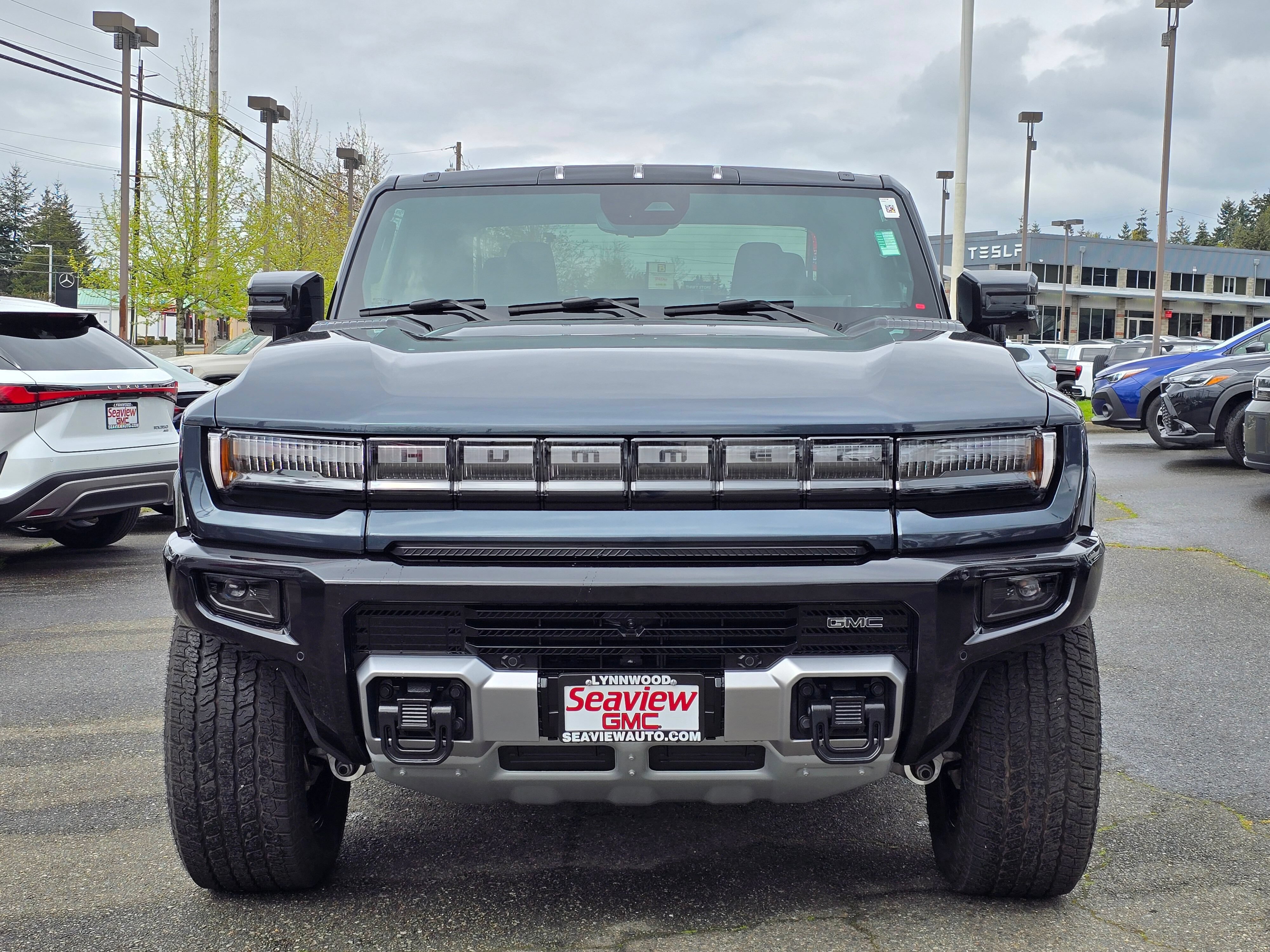 New 2026 GMC Hummer EV 4x4 Crew Cab w/ LPO, Dark Essentials Package image 2