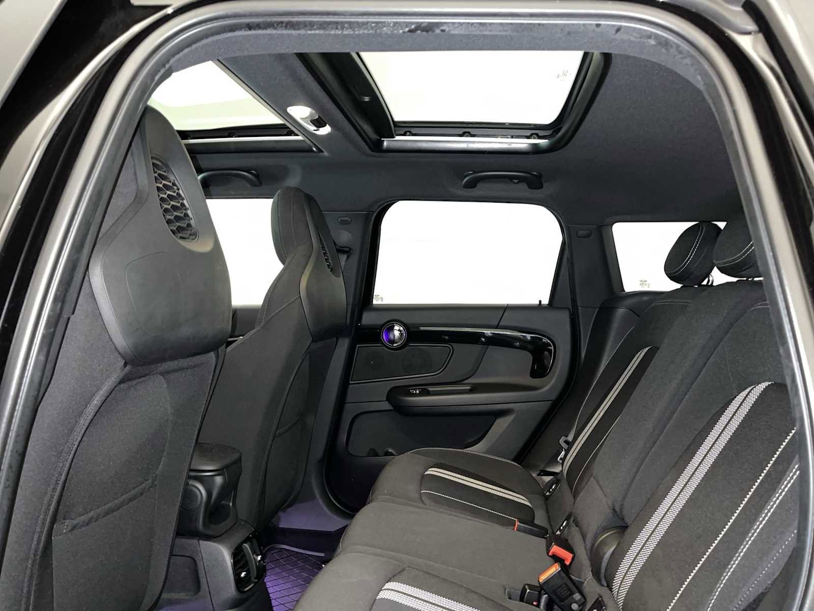 Used 2019 MINI Cooper Countryman SE w/ Signature Upholstery Package image 21