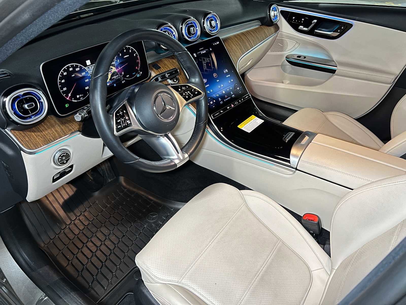 Used 2023 Mercedes-Benz C 300 4MATIC Sedan image 25