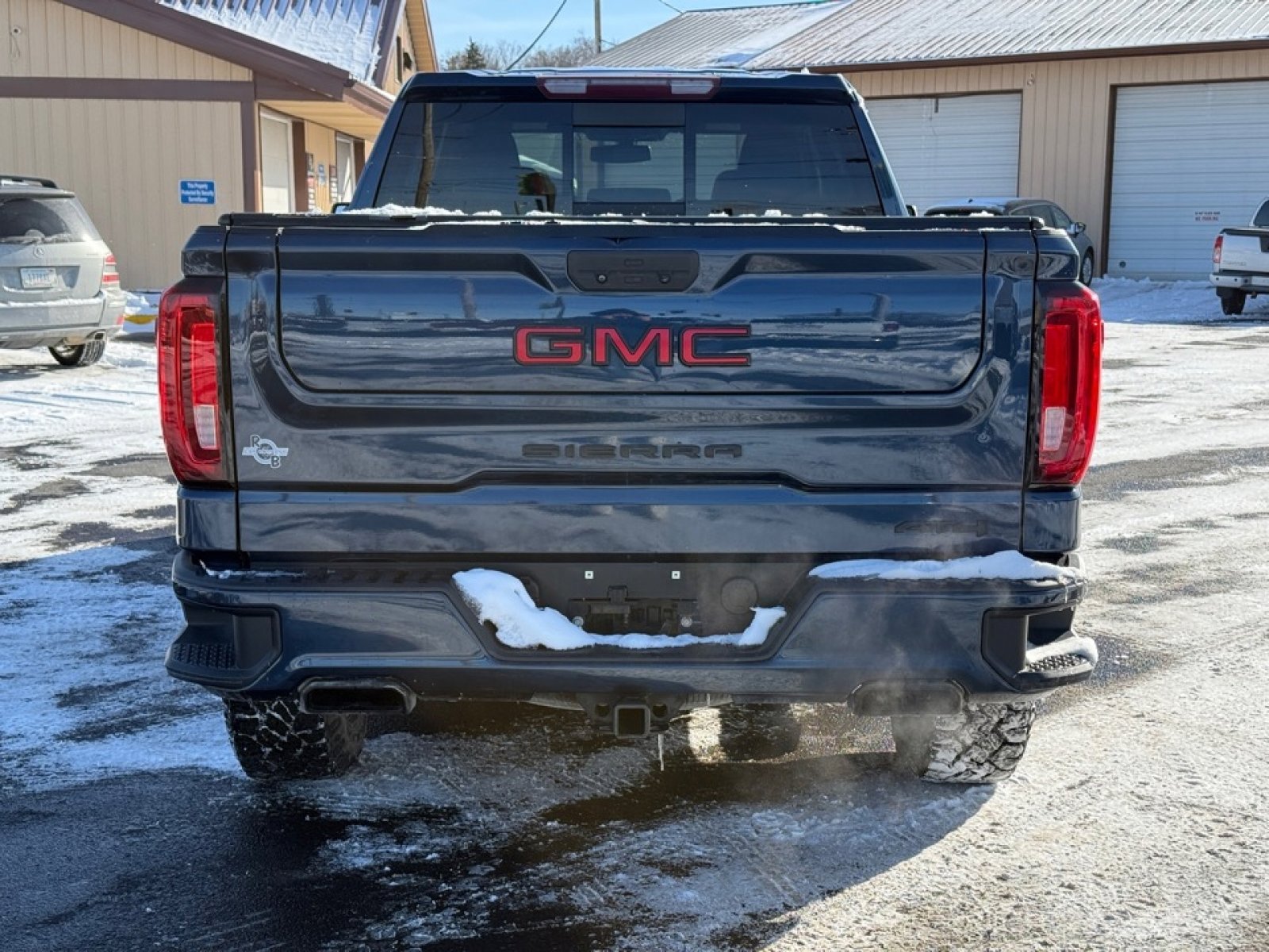 Used 2019 GMC Sierra 1500 AT4 w/ Off Road Performance Package image 7