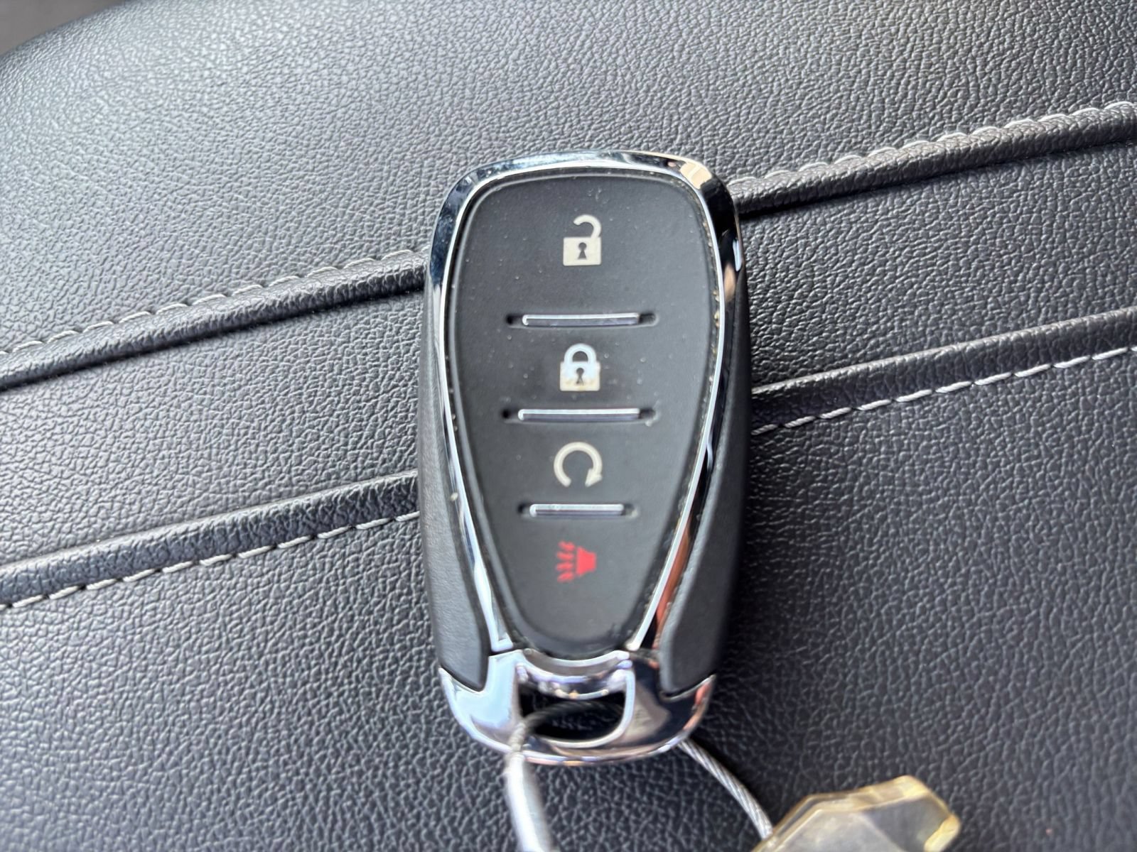 Used 2025 Chevrolet Blazer LT FWD image 25