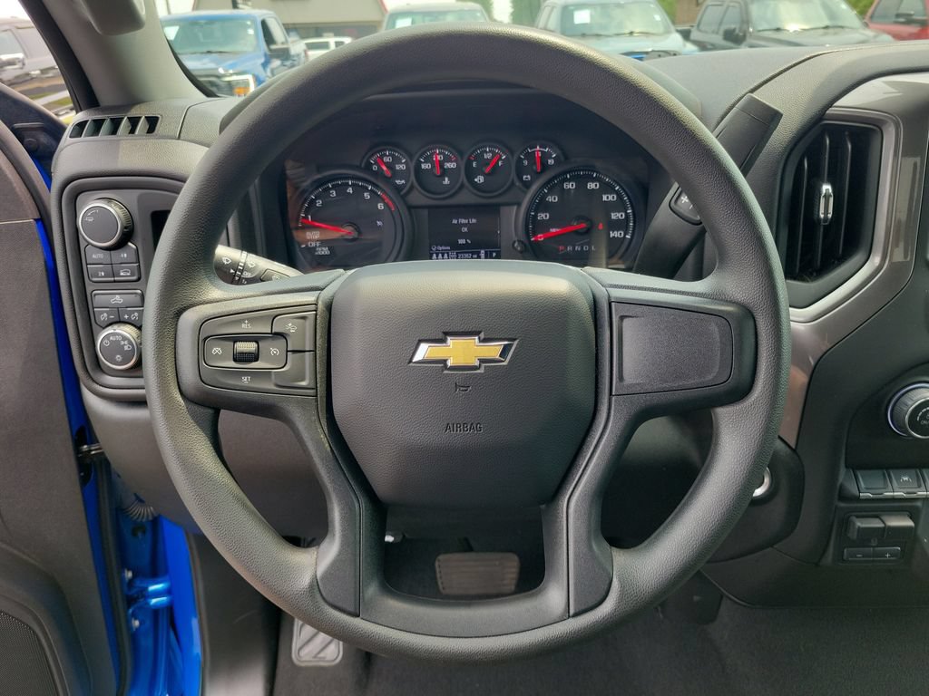 Used 2025 Chevrolet Silverado 1500 Custom w/ Turbomax Blackout Package AWD/4WD image 23