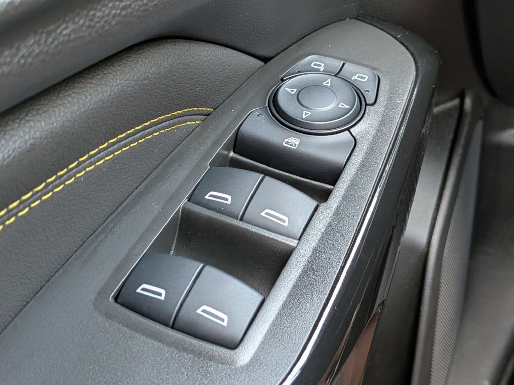 Used 2025 Chevrolet Trax ACTIV w/ Driver Confidence Package FWD image 24