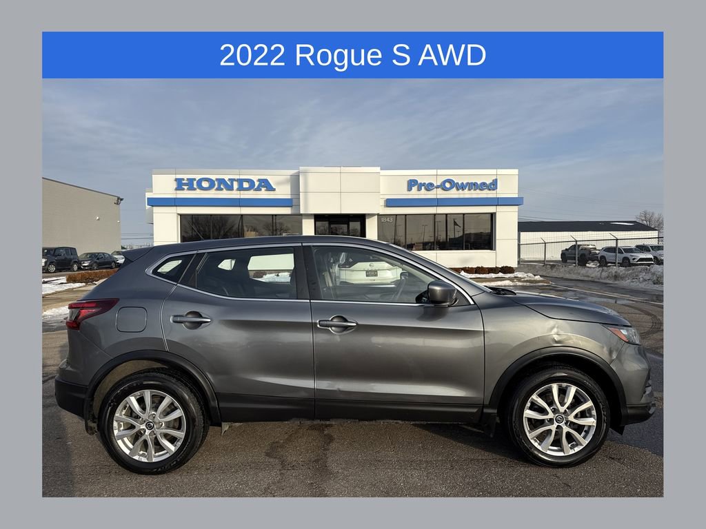 Used 2022 Nissan Rogue Sport S image 1