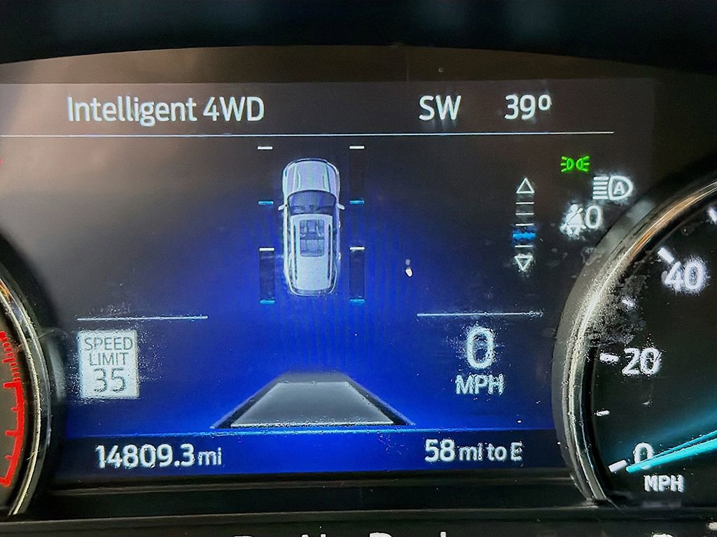 Used 2022 Ford Explorer Limited image 33