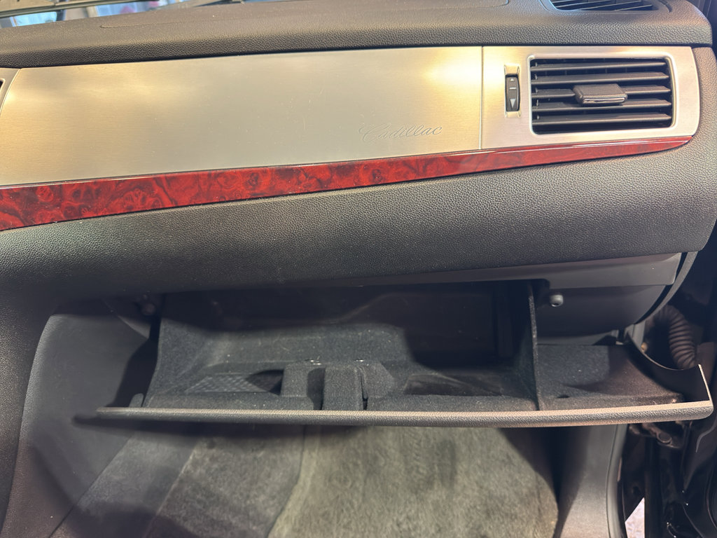 Used 2014 Cadillac Escalade Luxury AWD/4WD image 24