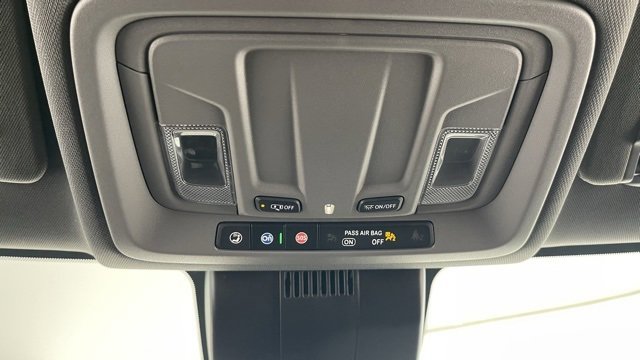 Used 2023 Chevrolet Silverado 1500 Custom image 41