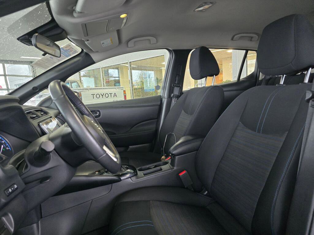 Used 2021 Nissan Leaf SV image 22