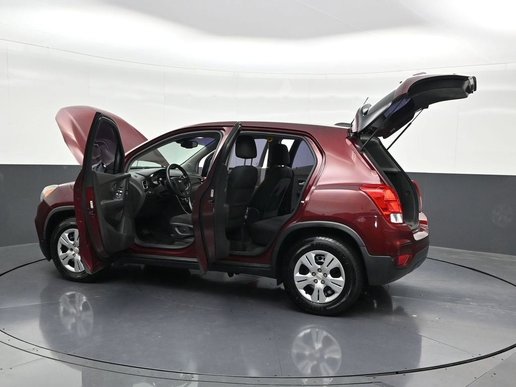 Used 2017 Chevrolet Trax LS FWD image 35