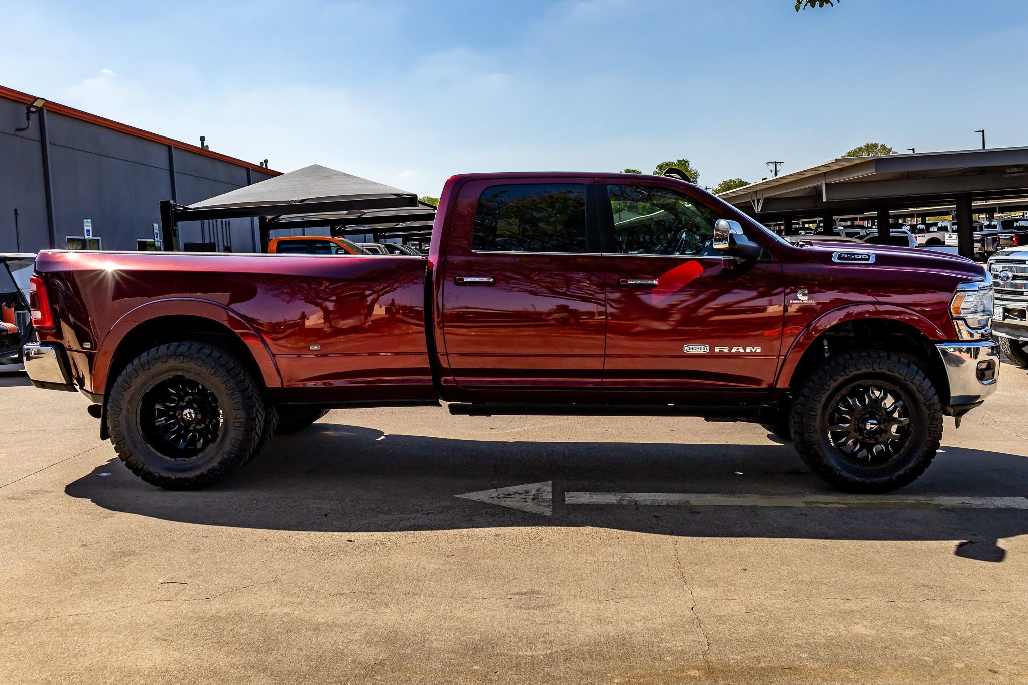 Used 2019 RAM 3500 Limited image 11