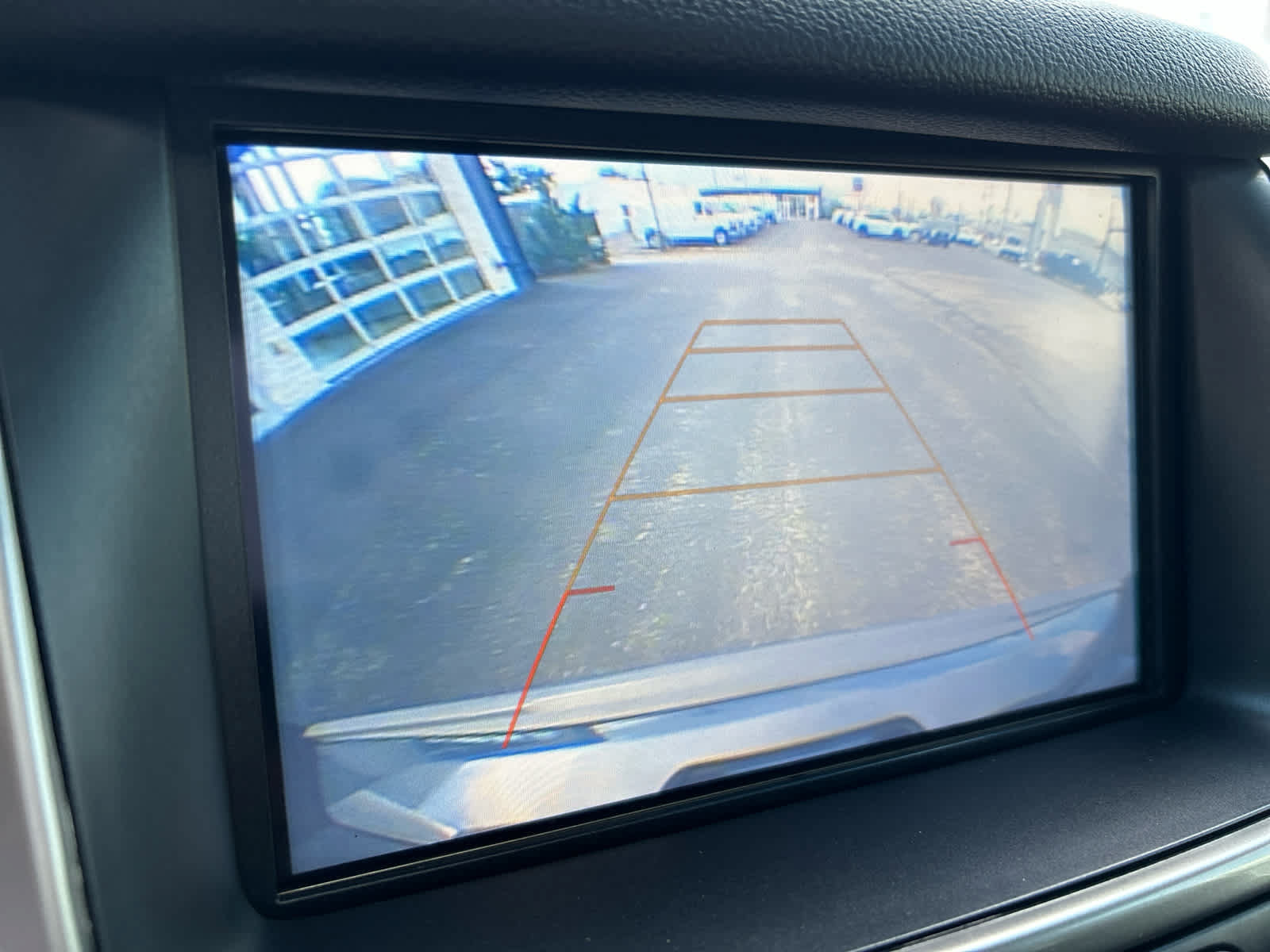 Used 2019 Chevrolet Suburban Premier AWD/4WD image 13