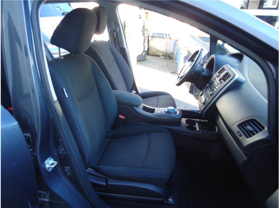 Used 2013 Nissan Leaf S w/ Charger Pkg FWD image 16