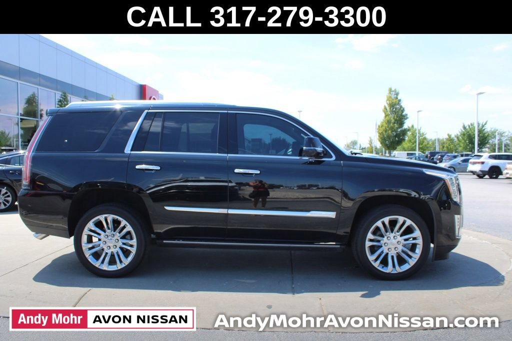 Used 2017 Cadillac Escalade Premium Luxury w/ LPO, Radiant Package AWD/4WD image 6