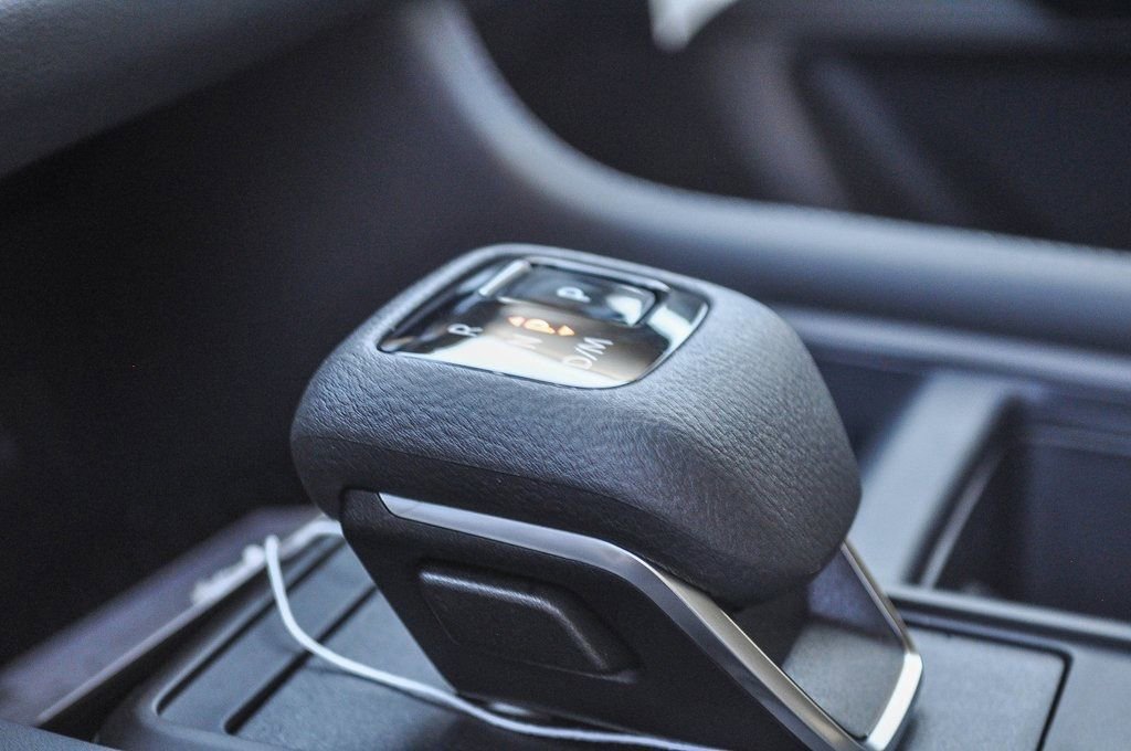 New 2024 Nissan Pathfinder S image 19