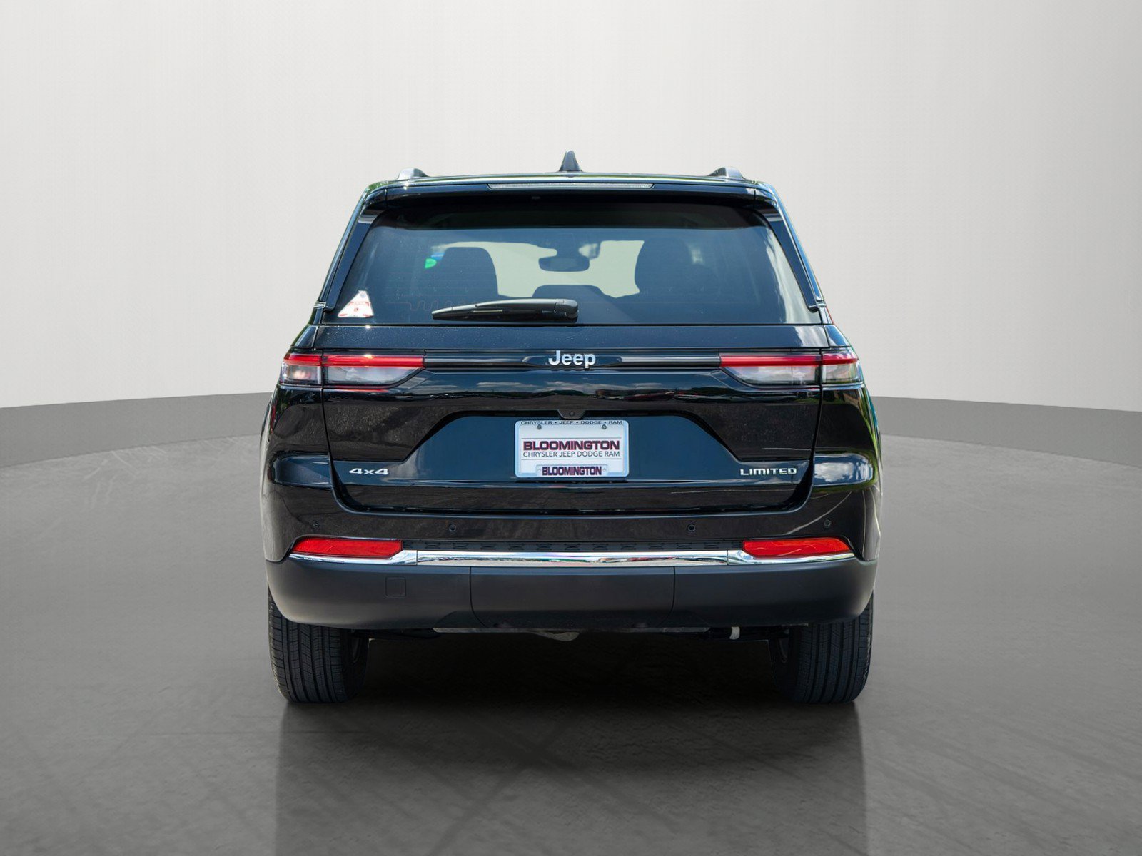 Used 2022 Jeep Grand Cherokee Limited AWD/4WD image 6