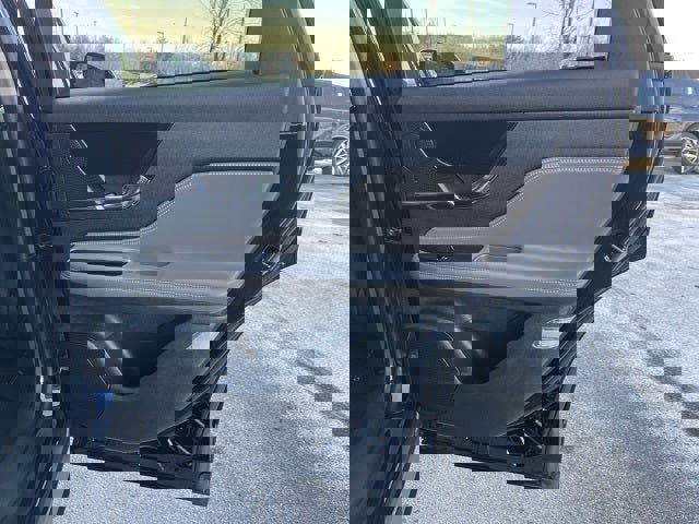 Used 2025 Lincoln Corsair Grand Touring image 20