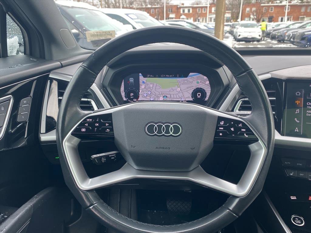 Used 2024 Audi Q4 e-tron Premium Plus w/ Premium Plus image 3