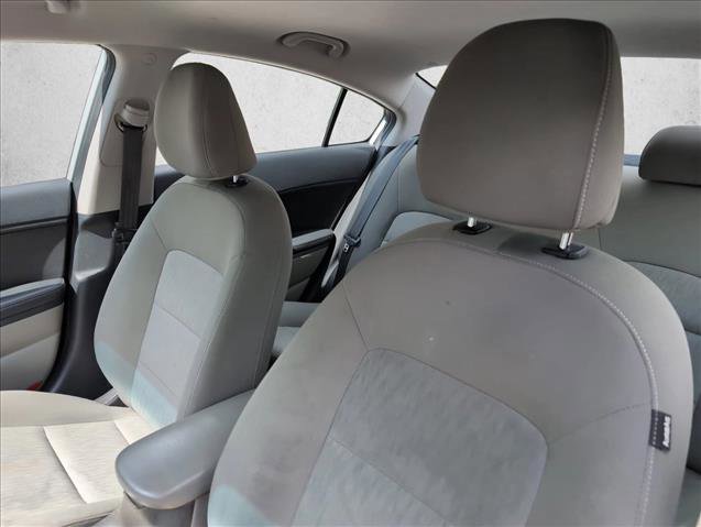 Used 2015 Kia Forte LX FWD image 9