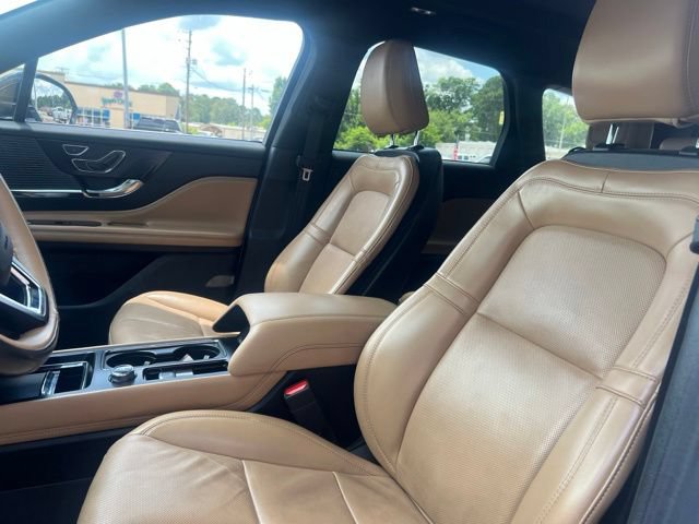 Used 2022 Lincoln Corsair Reserve w/ Elements Package FWD image 17