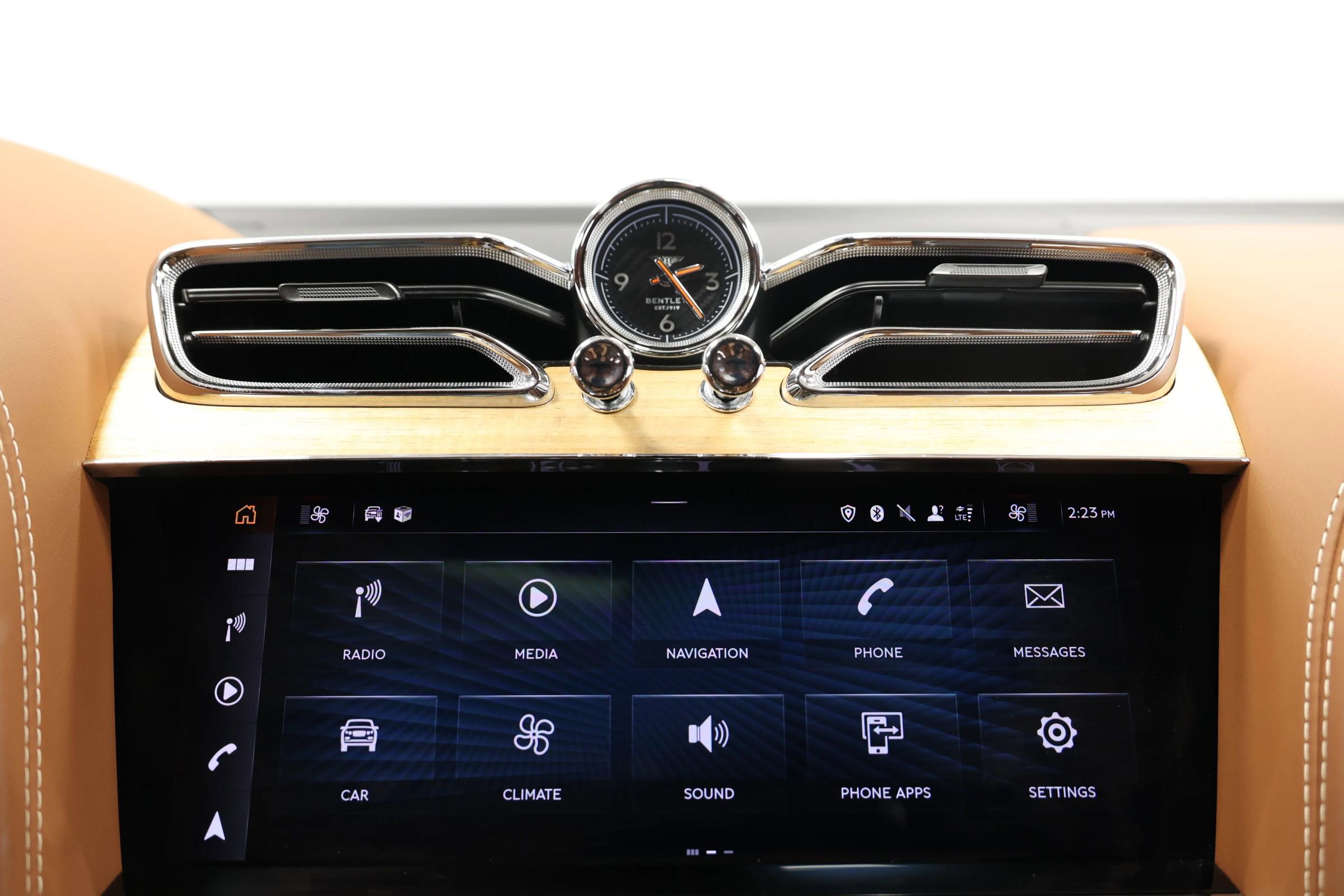 Used 2023 Bentley Bentayga Speed image 44