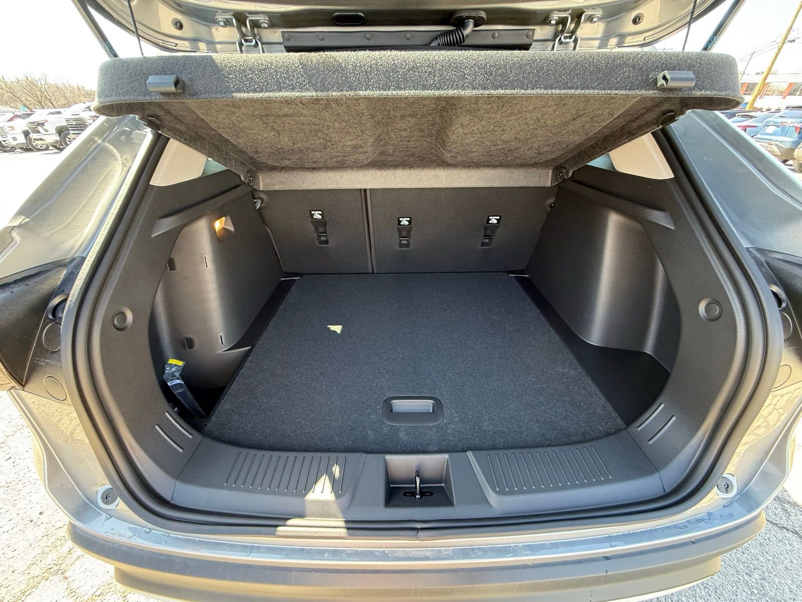 New 2026 Chevrolet Trax LT w/ LPO, Blackout Package image 25