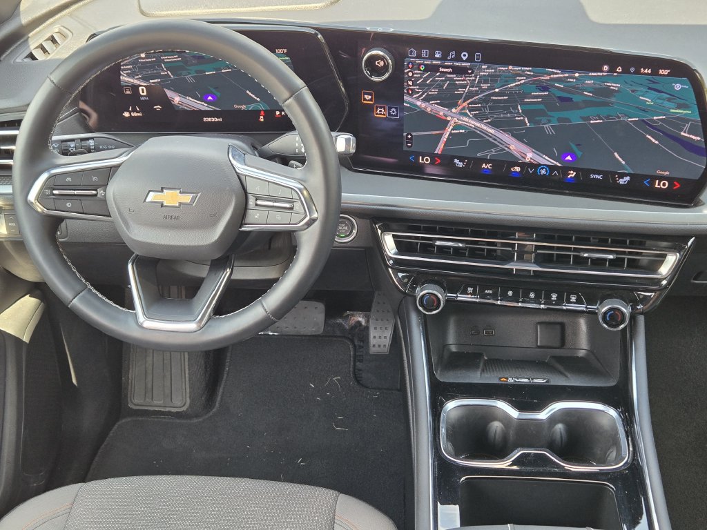 Used 2026 Chevrolet Traverse LT w/ Driver Confidence Package FWD image 27