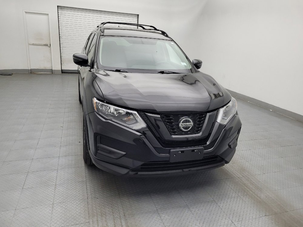 Used 2018 Nissan Rogue SV image 14