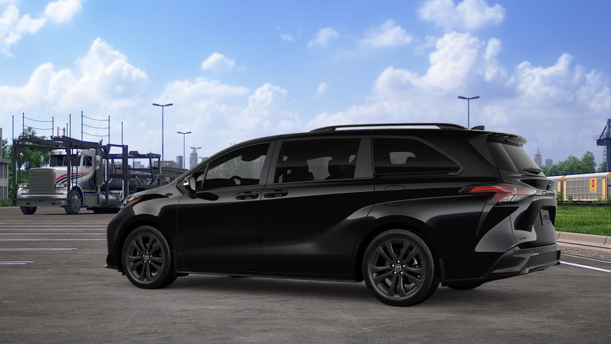 New 2026 Toyota Sienna XSE FWD image 7