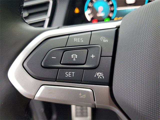 New 2025 Volkswagen Atlas Cross Sport SEL Premium R-Line image 28