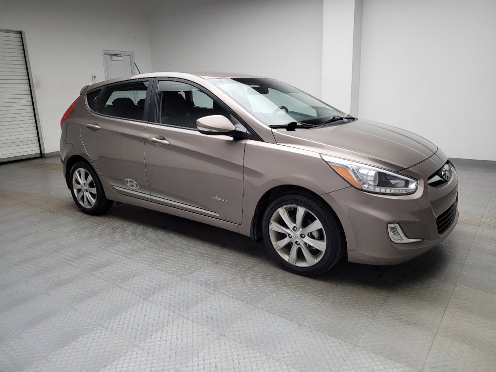 Used 2014 Hyundai Accent SE image 11