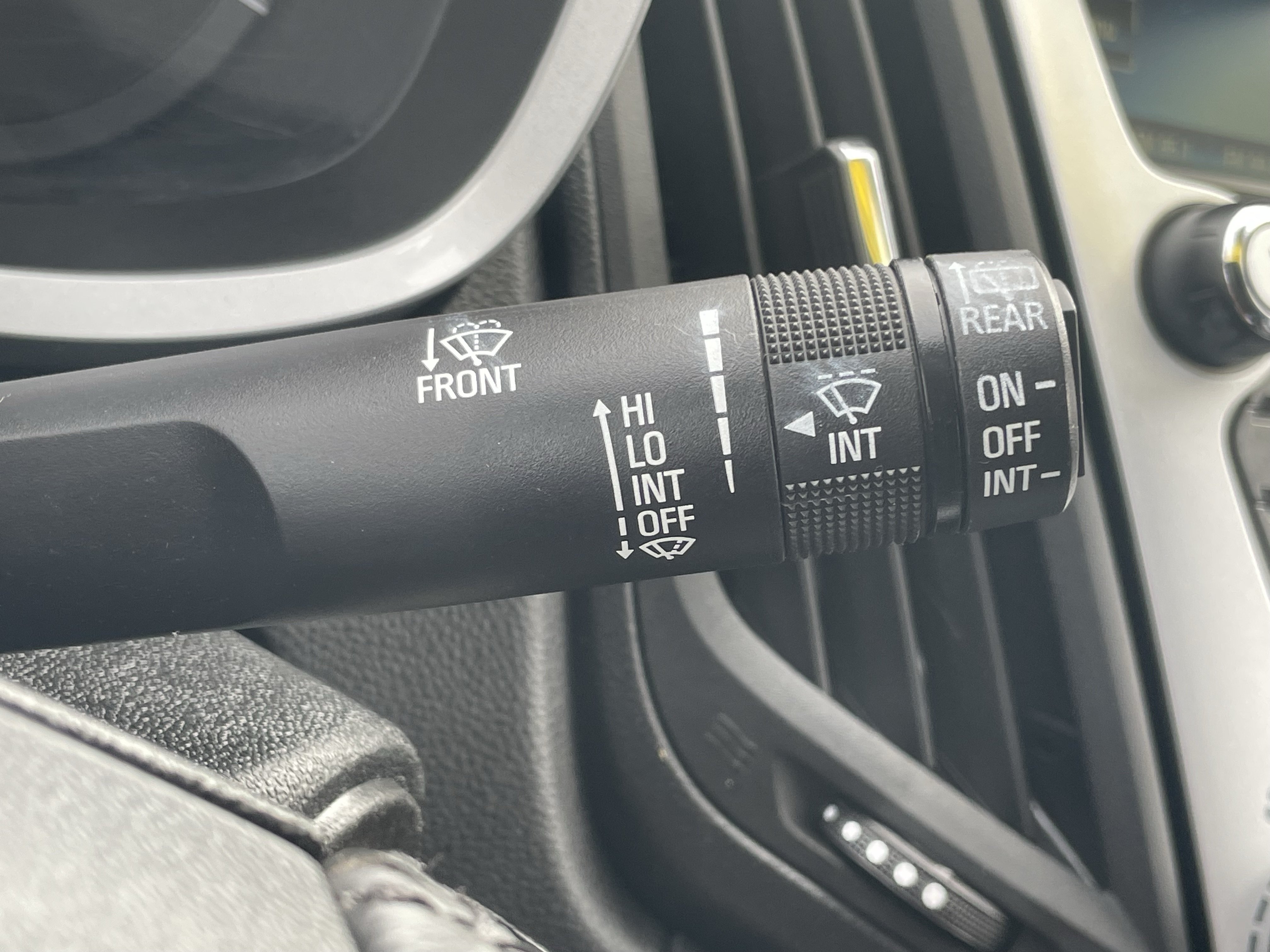 Used 2014 Chevrolet Equinox LTZ AWD/4WD image 18